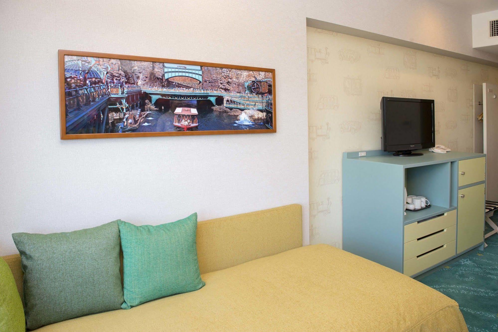 Tokyo Disney Celebration Hotel Urayasu Extérieur photo
